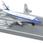 Runway24 Air Force One Boeing 747 Diecast